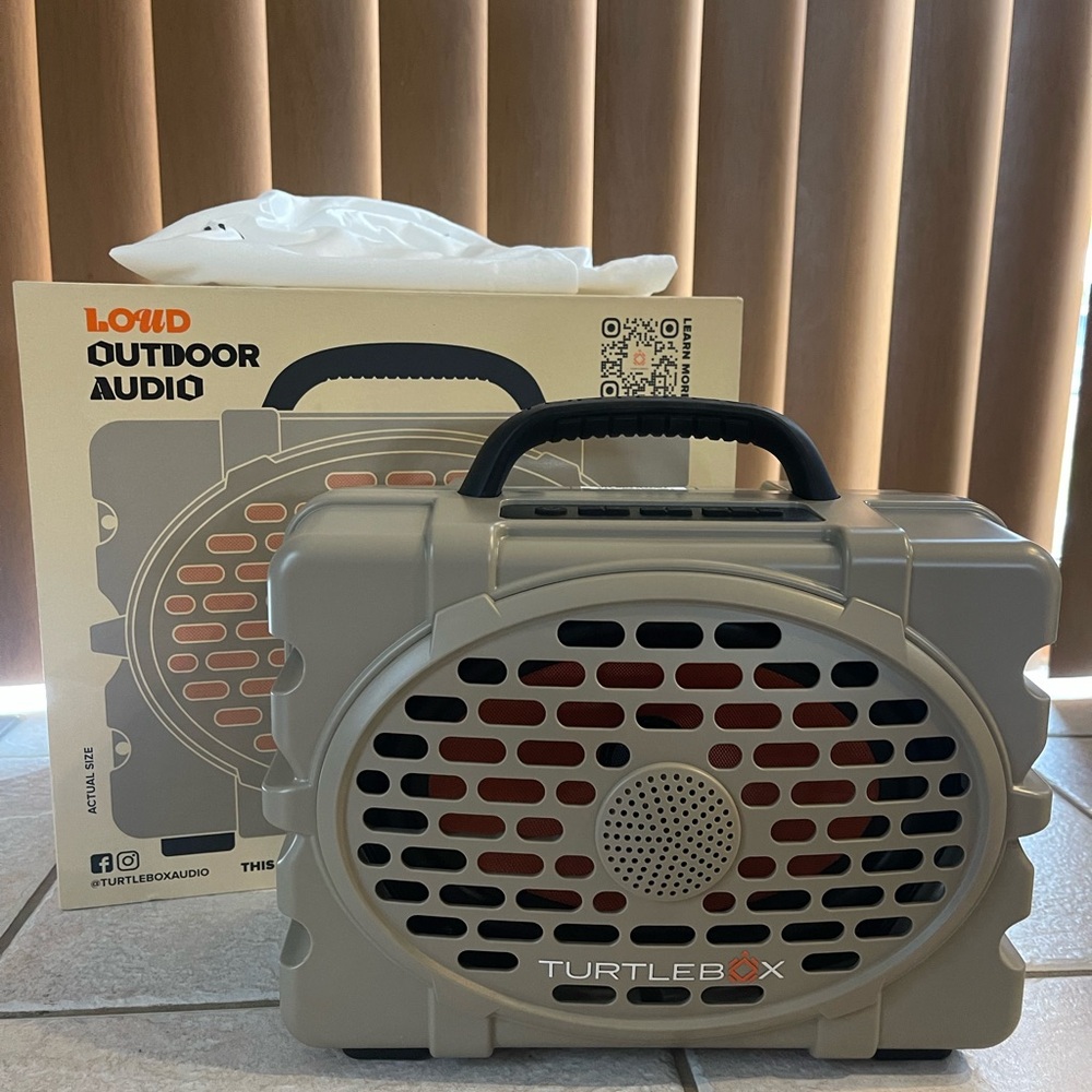 Portable Outdoor Speaker - Gray and Orange